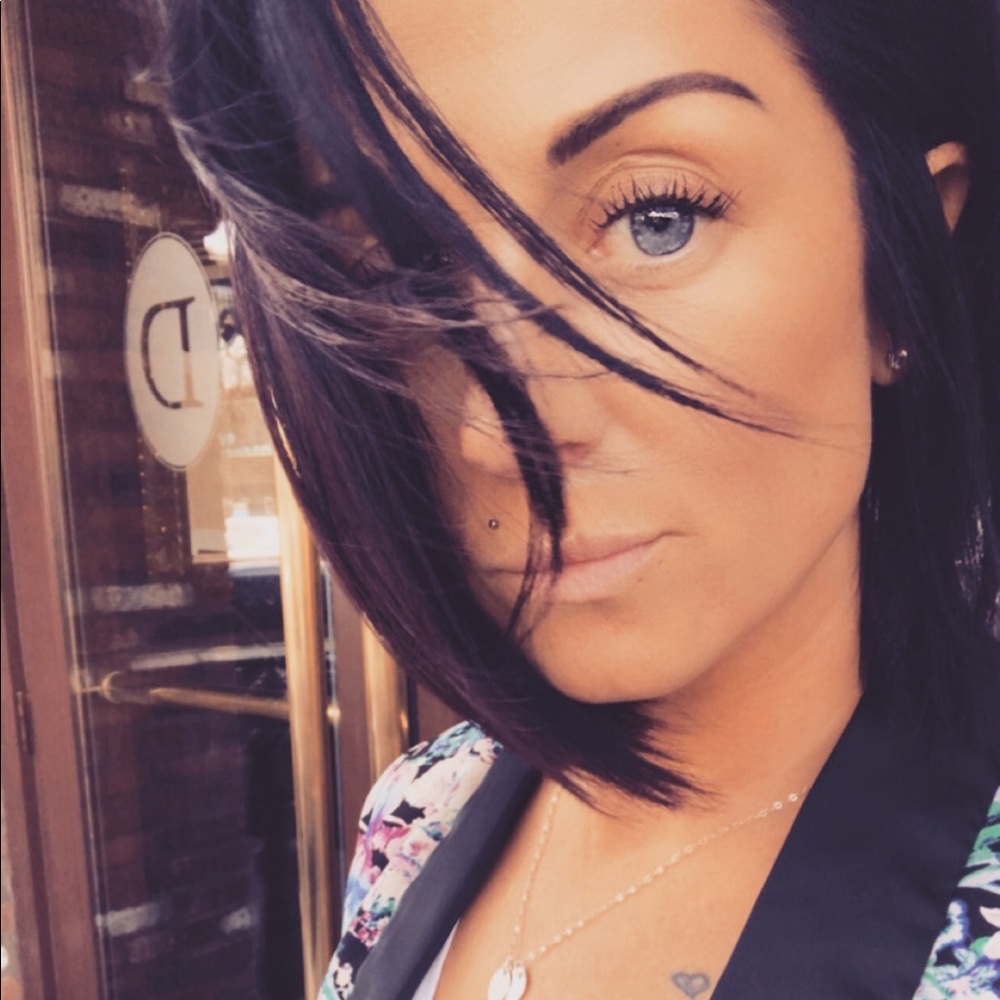 Meet your Posher, Michele